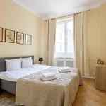 Close-Urban Chic - Two Bedrooms Apartment - City Center&Nowy Swiat
