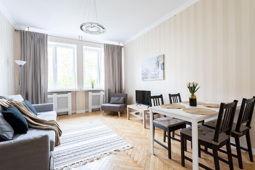 Close-urban Chic - Two Bedrooms - Center&nowy Swiat Apartament *
